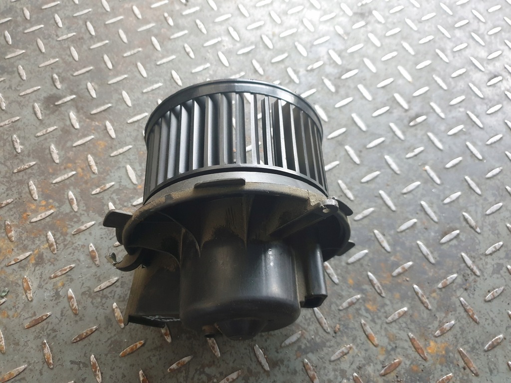 фото №3, Воздуходувка вентилятор peugeot 206