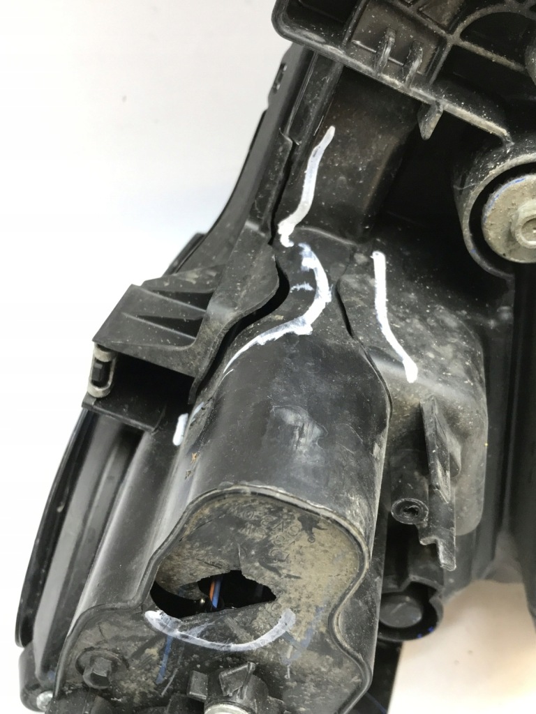 Фара правый  full led mazda без преобразователя cx30 dgj1-51030 с Разборки