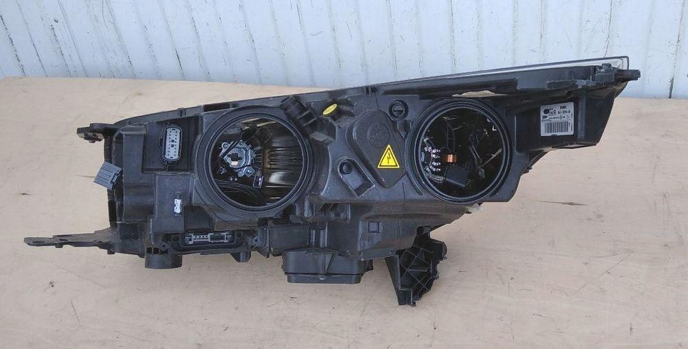 Ford kuga mk2 рестайлинг  bi ксенон led фара правый Оригинал