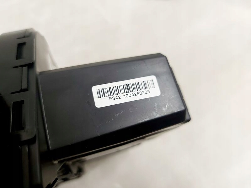 фото №8, Hyundai veloster 1 i панель обдув кондиционера