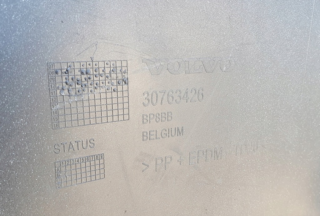 фото №11, Volvo xc60 i 2008- бампер задняя pdc оригинал