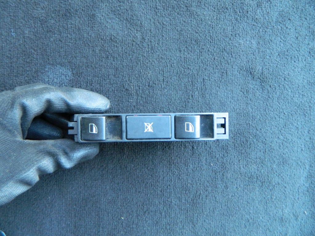 Купити Bmw e46 перемикач панель керування вікон водія 6902184