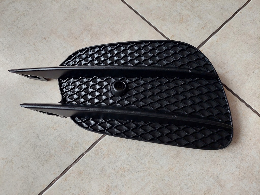 фото №1, Решітка бампера - ліва - mercedes e klasa w213 amg