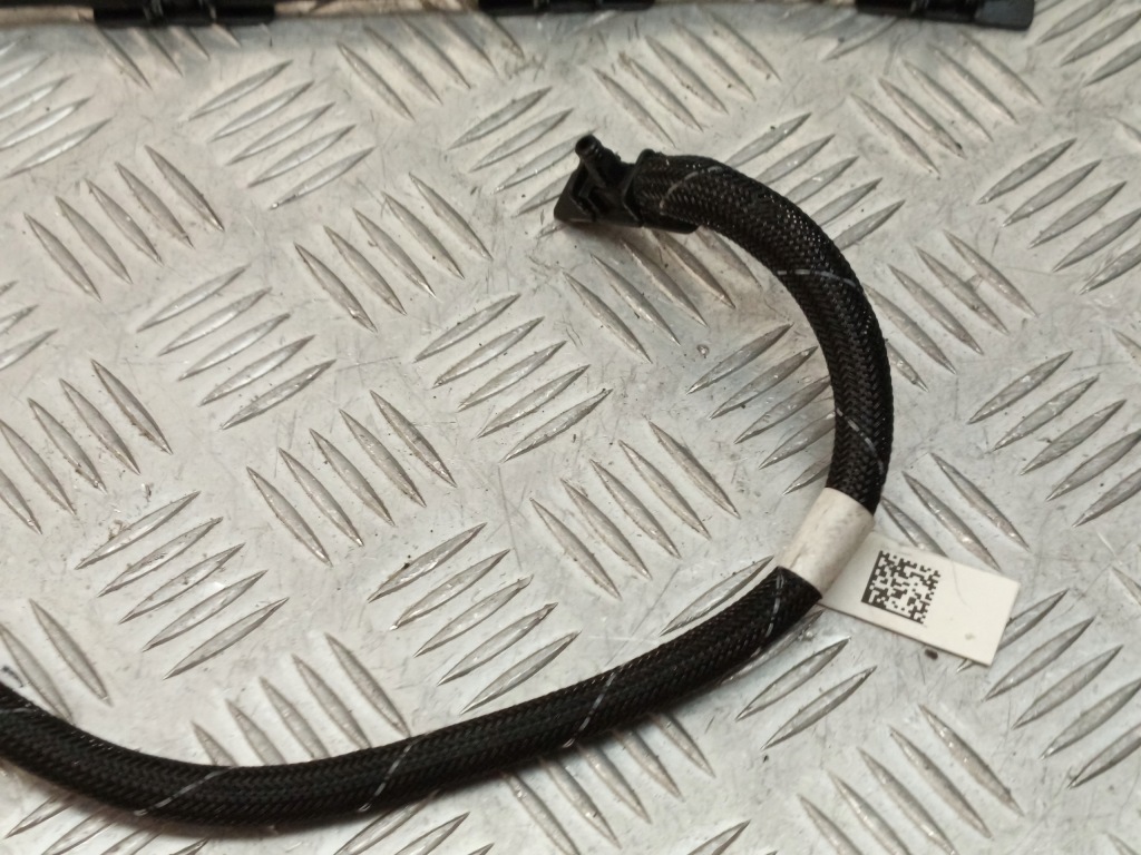 Bmw x1 f48 g20 g21 g30 g31 шланг пабтрубок  топлива 8587546 с Разборки