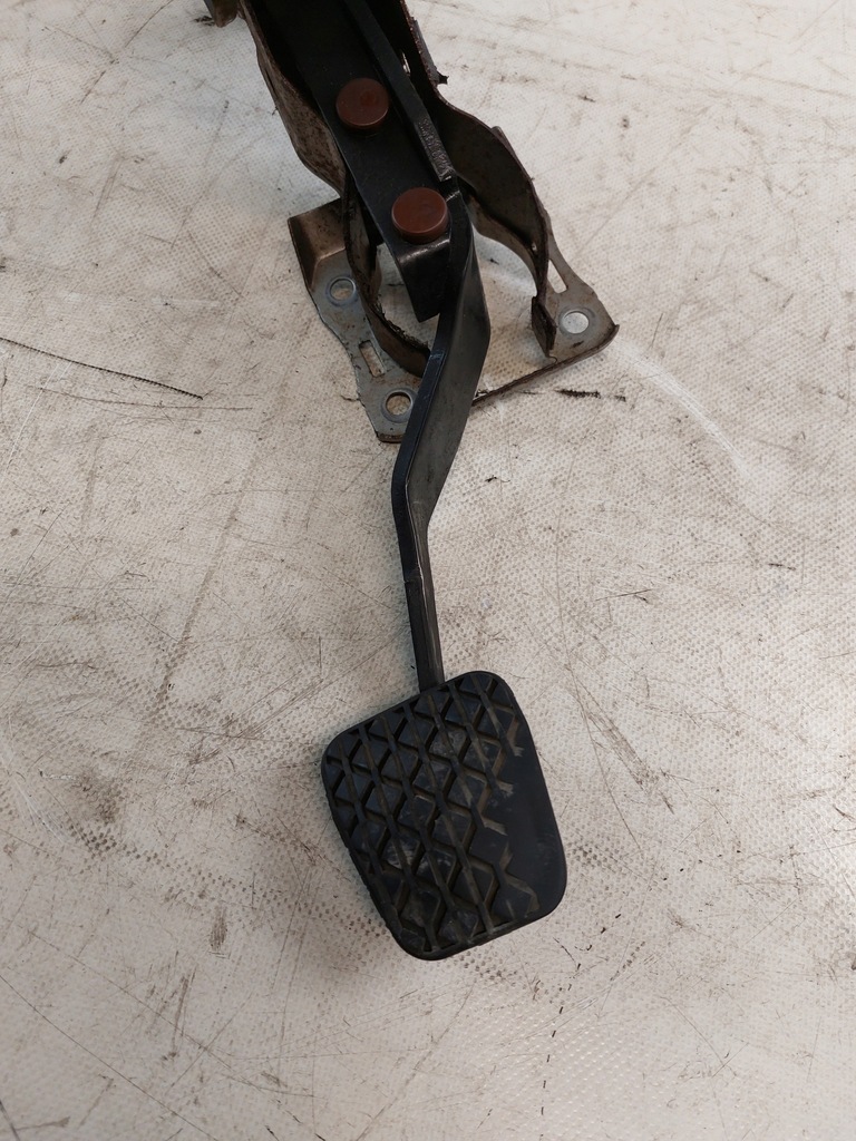 фото №6, Педаль тормоза основание mazda 6 i 2.0d