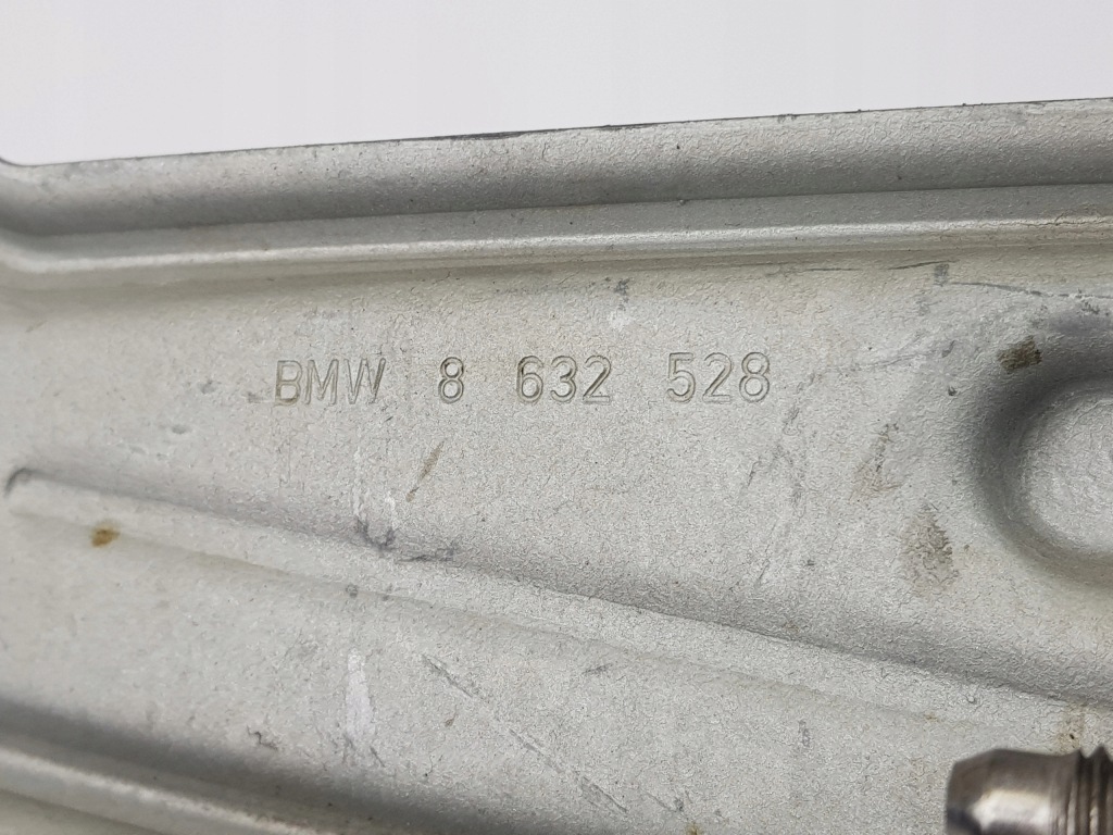 Купити Кронштейн кронштейн вихлоп каталізатора bmw f20 f30 8632528