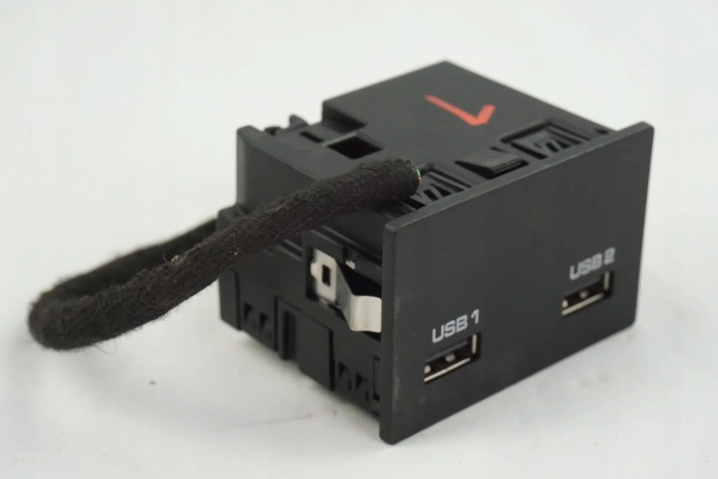 фото №1, Разъём соединитель usb porsche cayenne 9y0035736