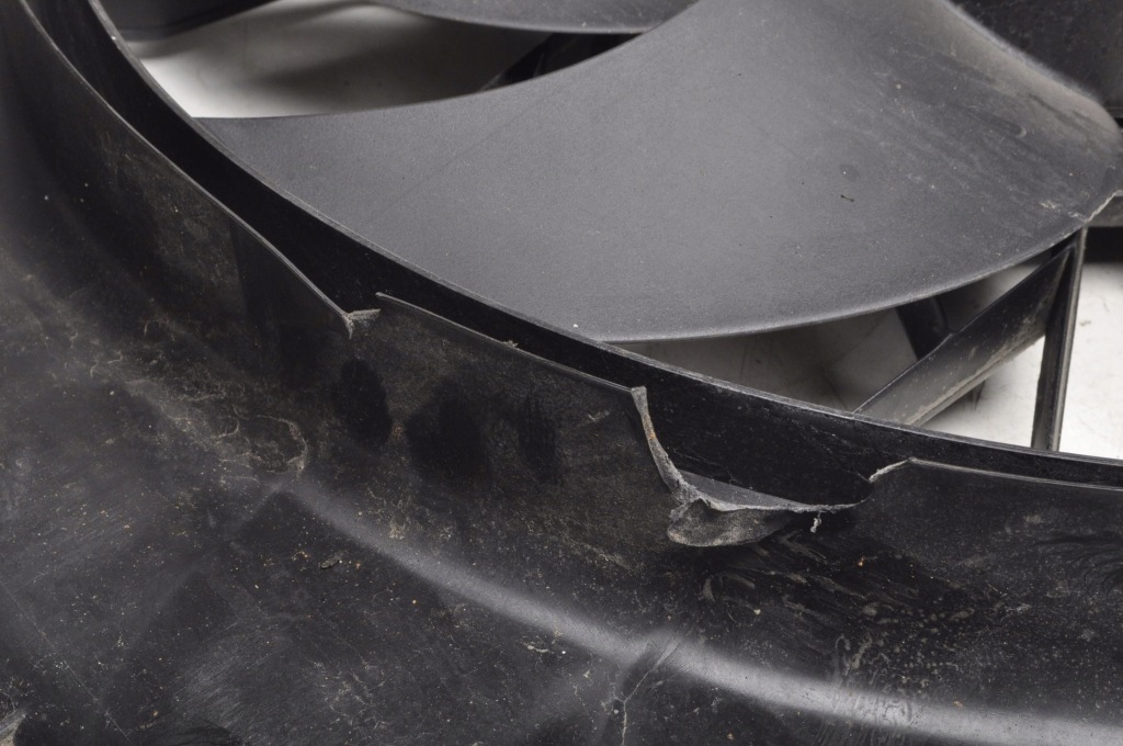 Mercedes w204 3.0 вентилятор радиатора a2045400788 a2049066802 Киев