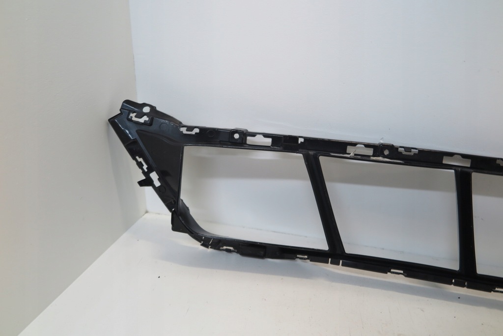 фото №6, Решётка бампера средняя перед передняя нижняя bmw 5 g60 g61 8084629