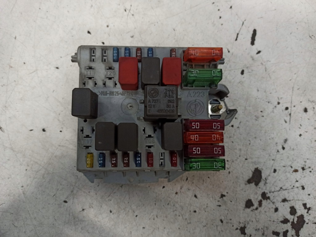 фото №1, Alfa romeo 147 коробка запобіжників 46558759