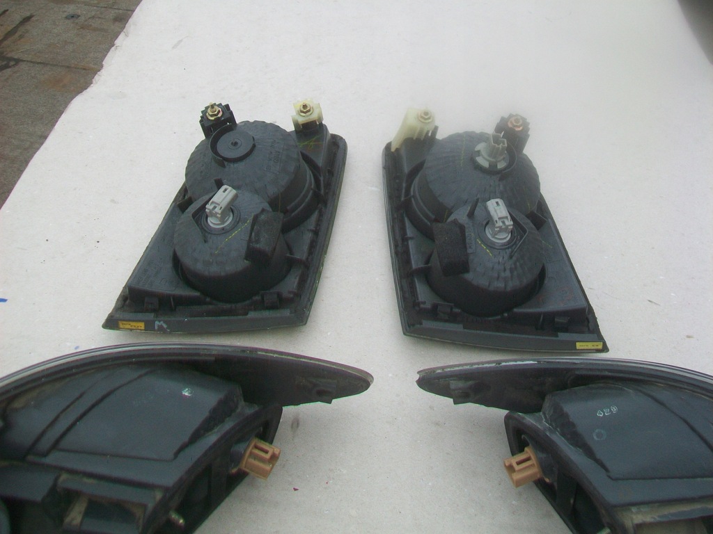 фото №12, Лампа задняя p+l комплект mazda 6 gg 02-07 kombi