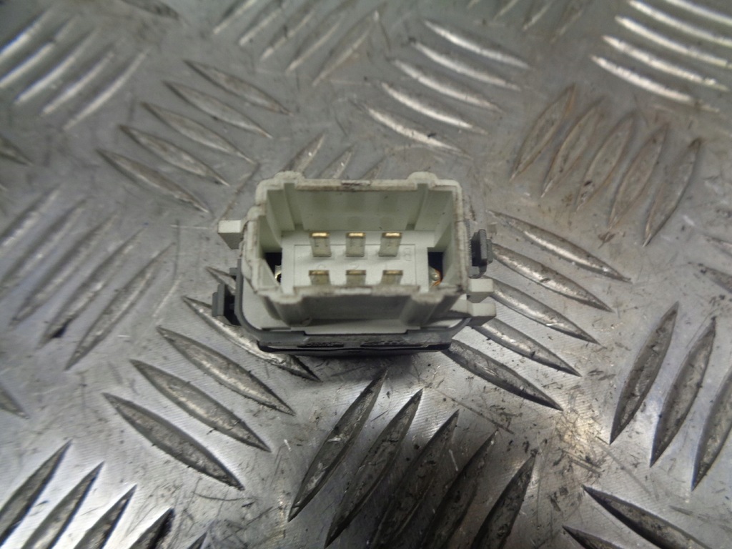 фото №2, Переключатель стекло renault vel satis 28082