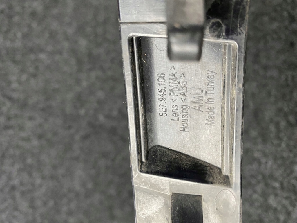 фото №7, Skoda octavia iv 4 отражатель бампера правый левый задняя задний 5e7