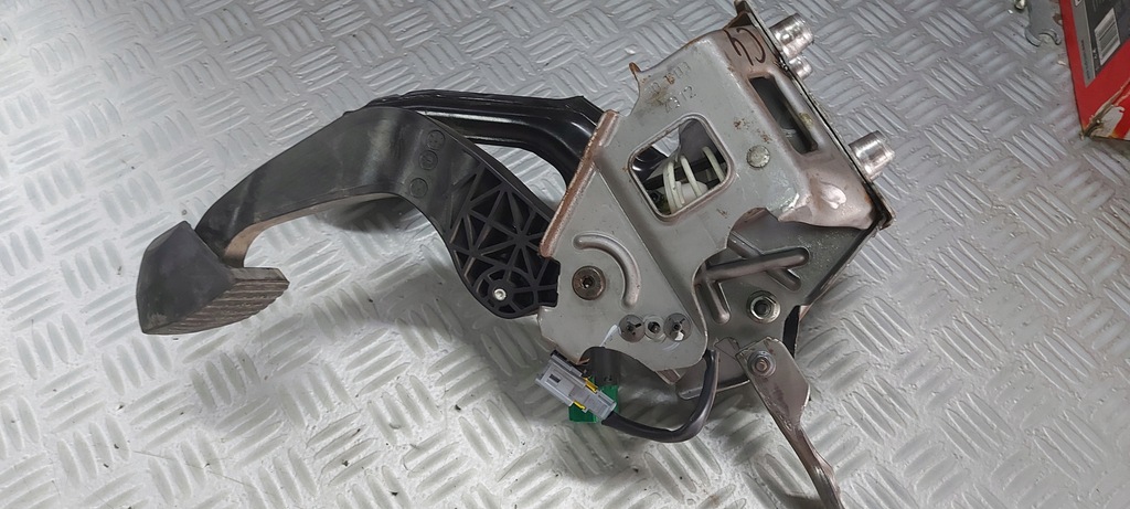 фото №6, Педаль тормоза сцепления citroen c4 ii b7 педали