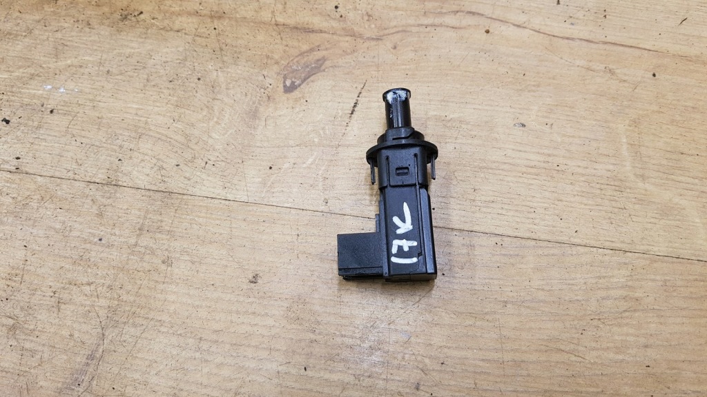 Купити Chrysler оригінальний номер 68236598aa