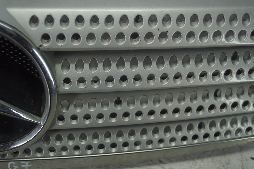 фото №9, Решётка радиатора решётка радиатора mercedes w203 coupe amg a2038801283