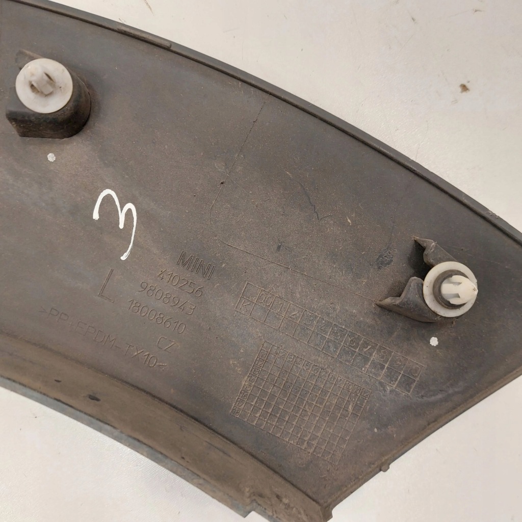 2014 mini paceman r61 накладка підкрилок заднього 9808943 Доставка