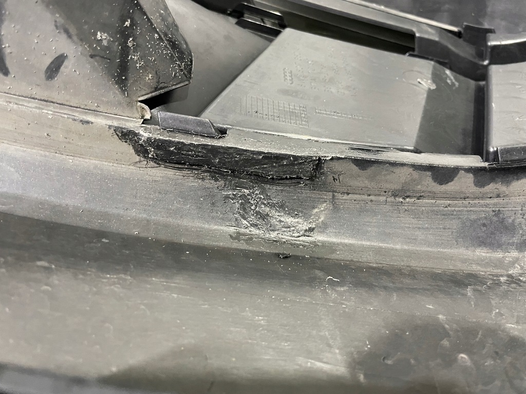 фото №13, Audi a4 b9 8w0 s line бампер sprysk 6xpdc камера