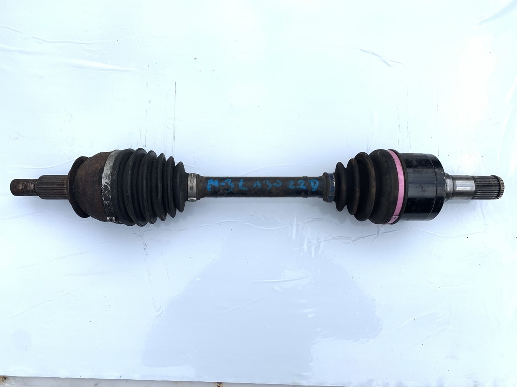 фото №1, Приводной вал левая mazda3 bm 2.2 дизель 2013r-