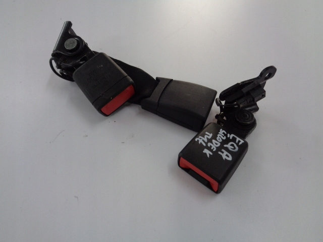 фото №2, Замки ременів задня mercedes eqa 250 w243 2021 rok