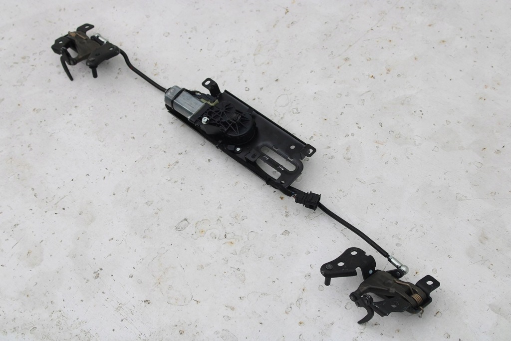 фото №9, Audi a3 cabrio 8v замок крыша 8v7871499 8v7 871 499 8v7871405 8v7871406