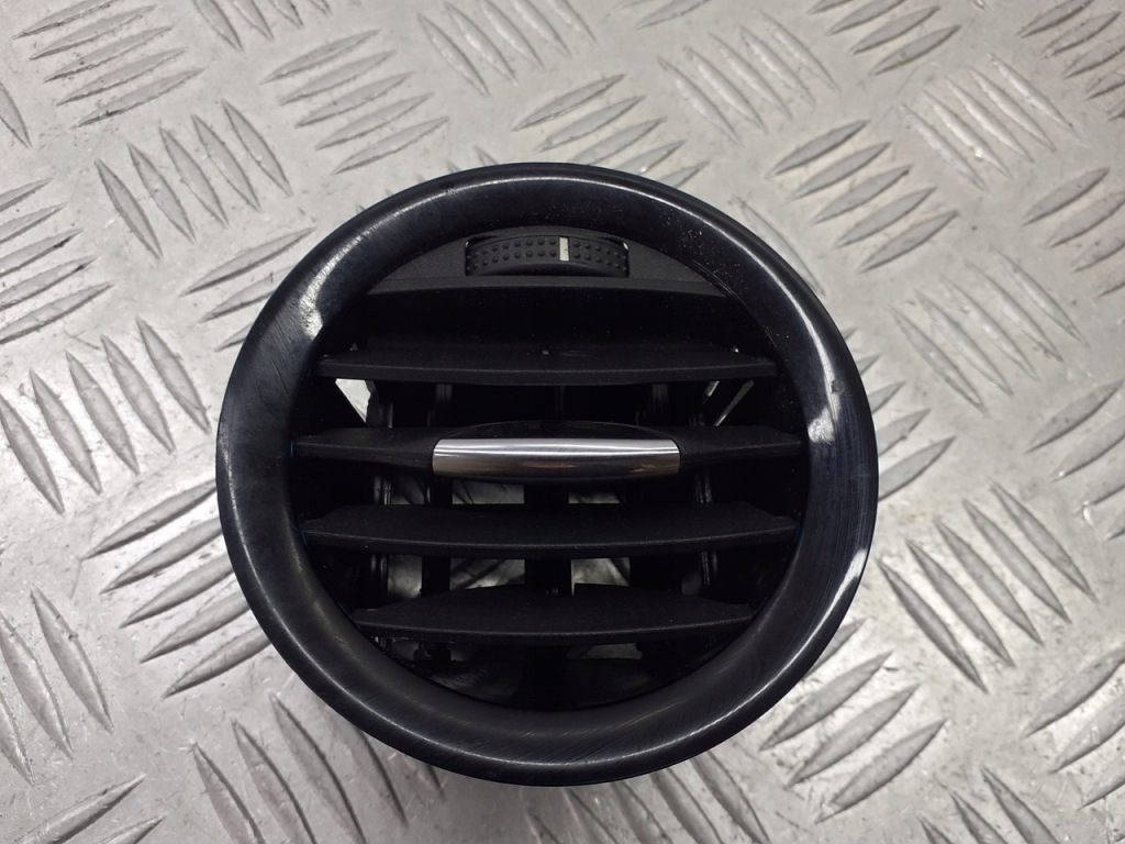 Купить Решётка обдув правая opel corsa d 1.2 13232297