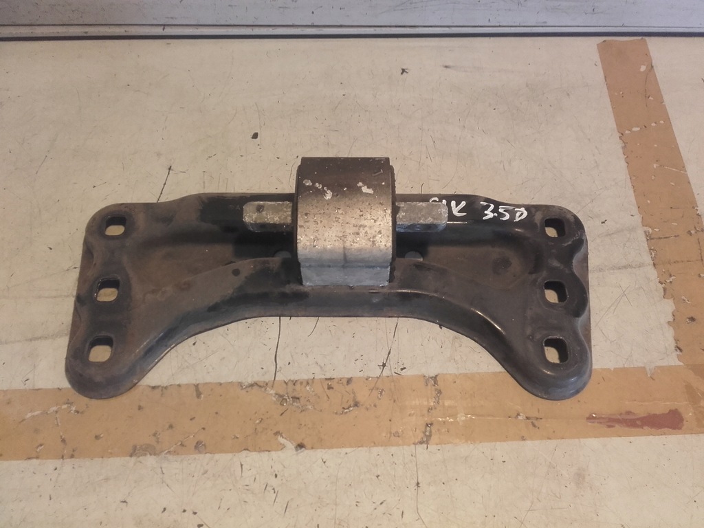 фото №1, Mercedes slk r171 lift кронштейн кронштейн коробки 3.5