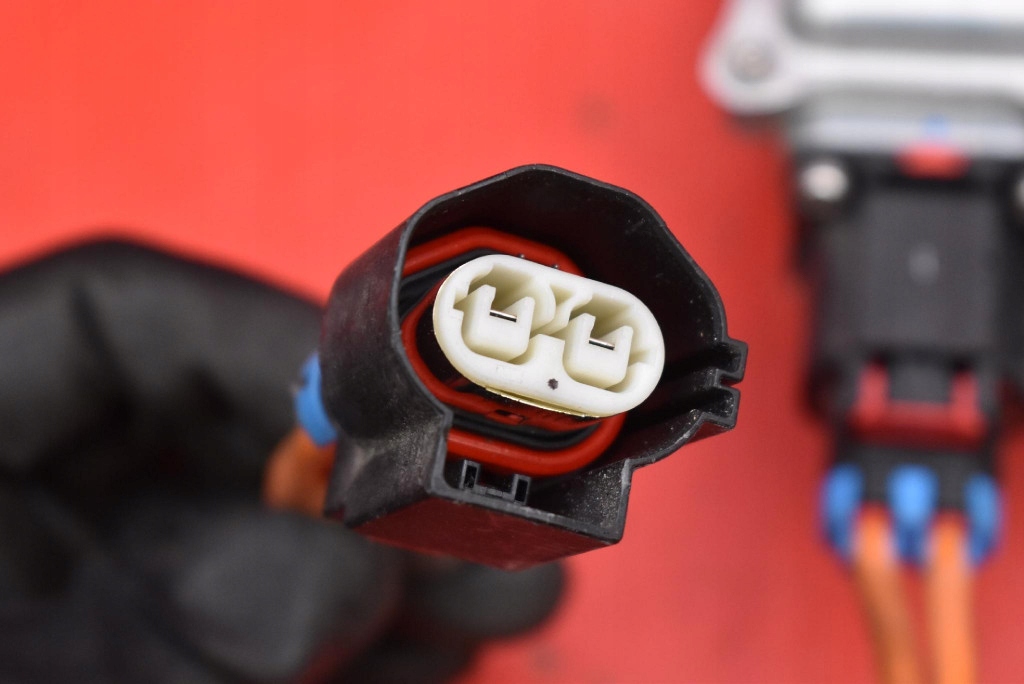 Блок управления регулятор напряжения 1028664-00-e tesla s рестайлинг  awd 16-21 с Разборки