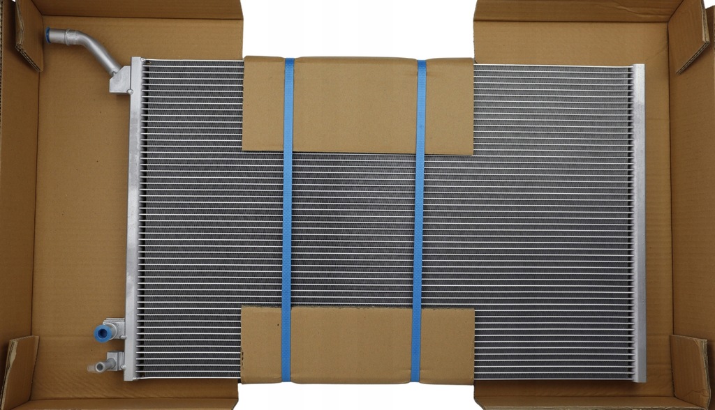 фото №1, Радиатор land rover range rover velar l560 2017 -