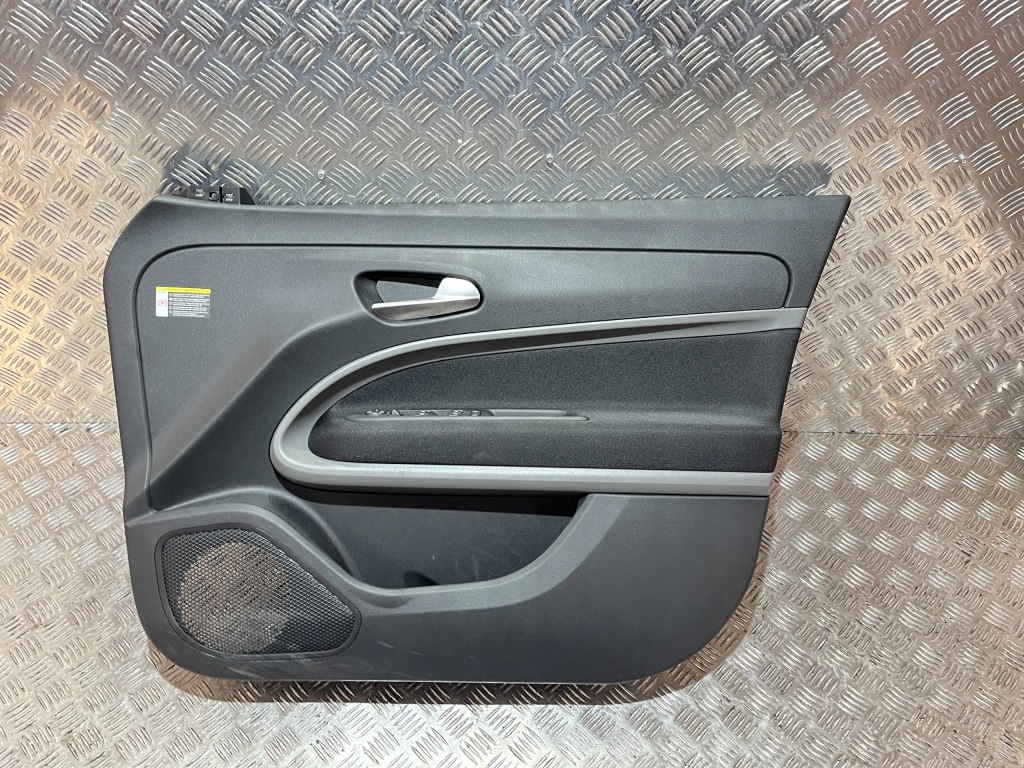 фото №1, Обшивка дверь перед правый jeep avenger 23-