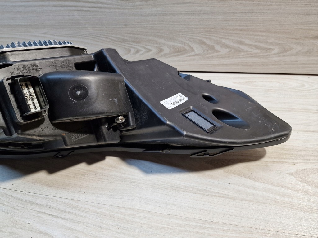 фото №10, Лампа лівий перед full led aston martin db11 czarna