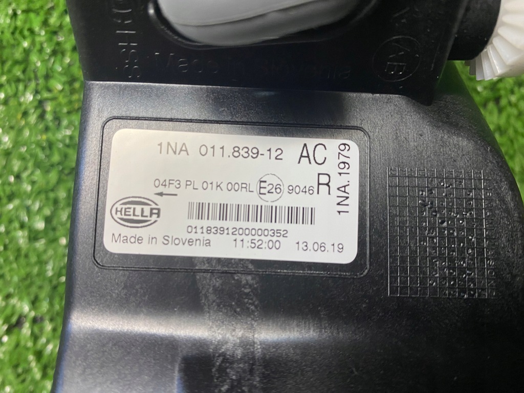 фото №6, Passat b8 противотуманная фара новый оригинальный hella