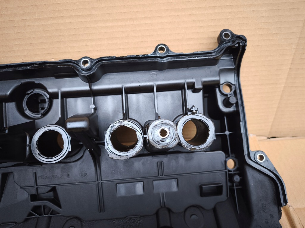 Mini cooper r56 1.4 16v vti n12b14aa крышка клапанов peugeot 207 208 308 Доставка