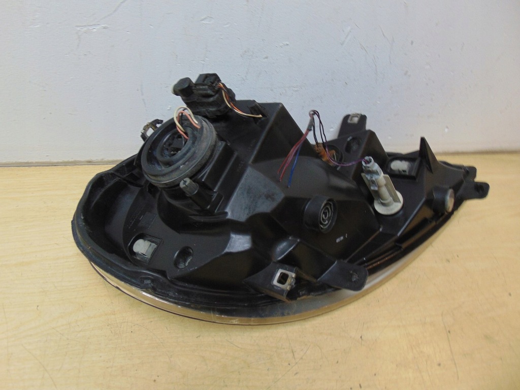 фото №13, Лампа левая перед opel vivaro lift 2006- europa