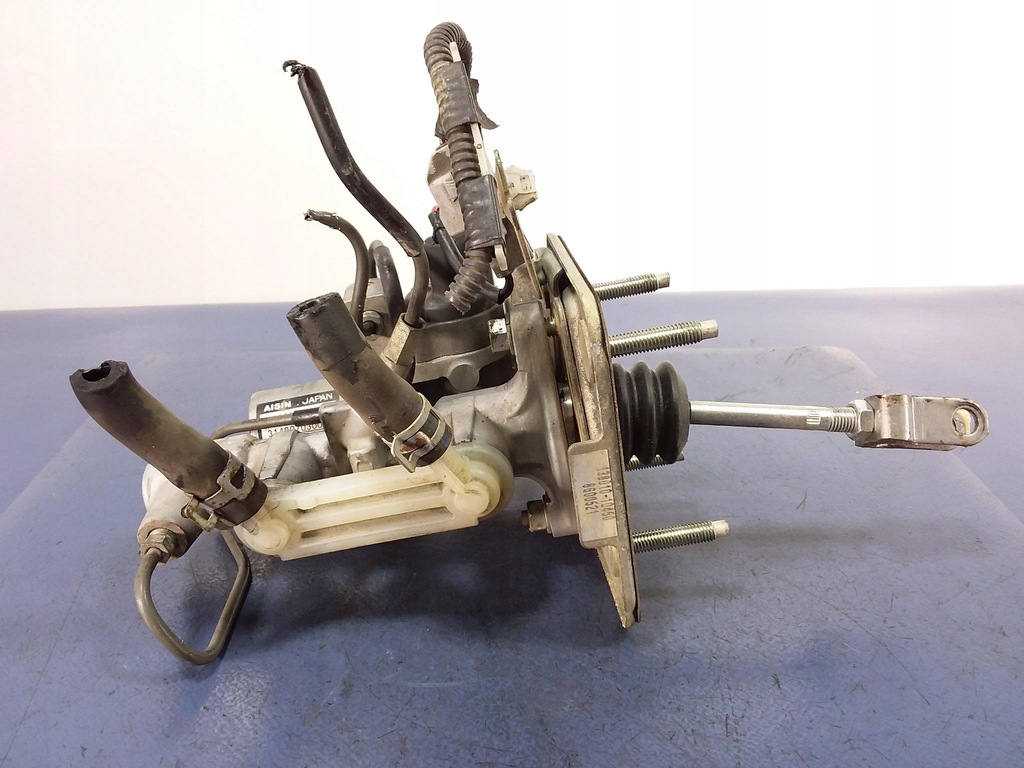 фото №1, Lexus rx ii 400h усилитель тормозов насос 138110-10420