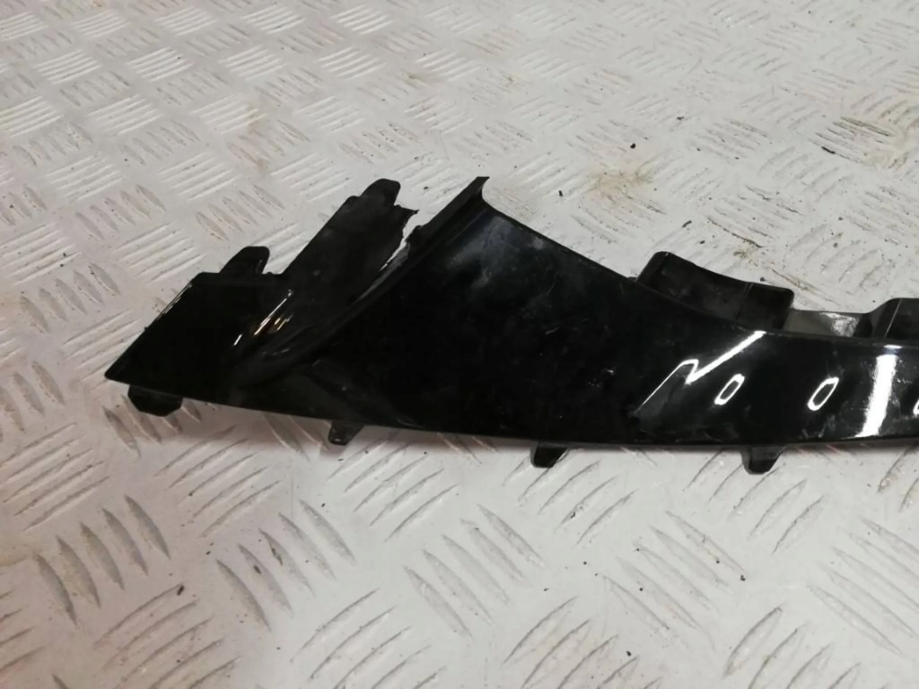 фото №2, Cupra born 21- левая молдинг pod фара перед