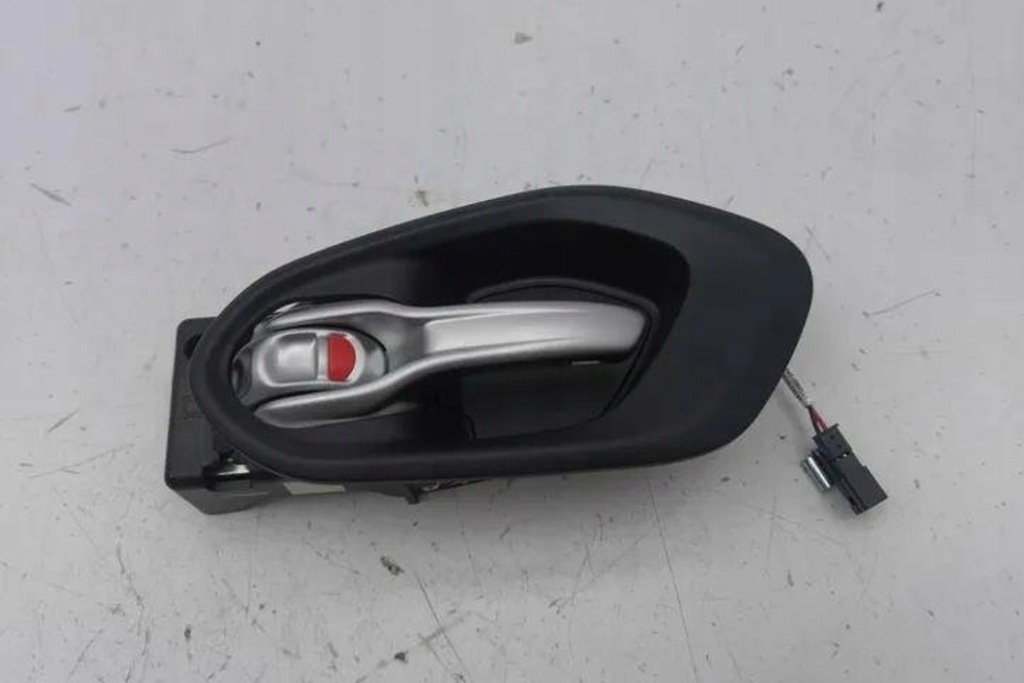 фото №7, Задняя левая ручка внутренняя jeep cherokee kl 68141925a 2.0l дизель 125kw