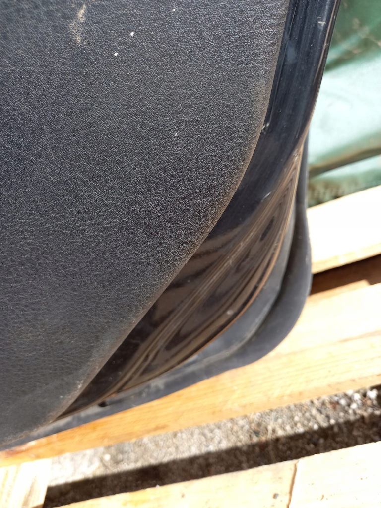 Дверь левый, правый задняя vw bora 2002r sedan Киев