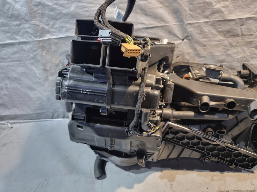 фото №7, Отопитель оригинальный номер 5k1820003aq vw golf vi 10r