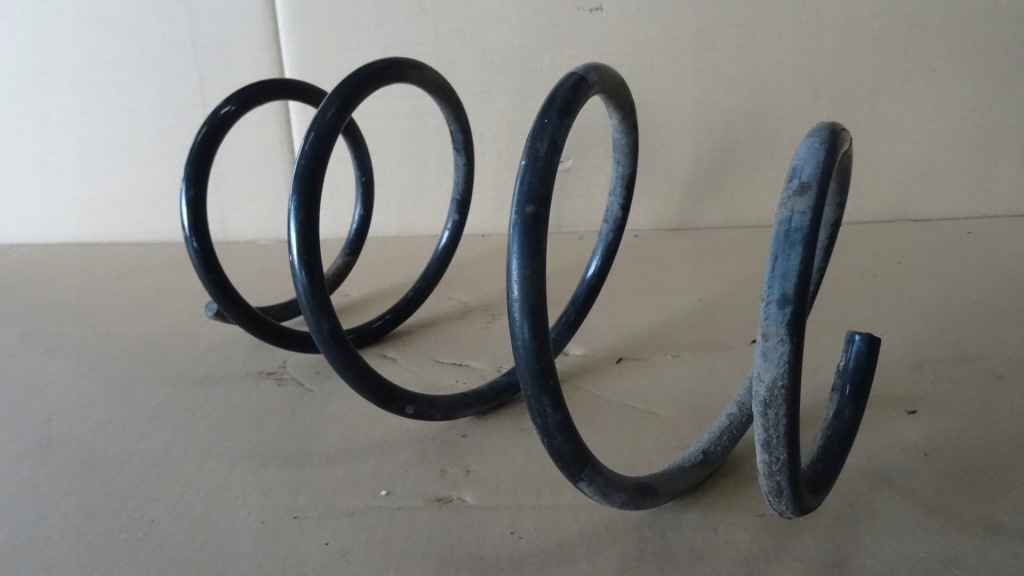 фото №3, Bmw e46 2.0d пружина підвіска перед