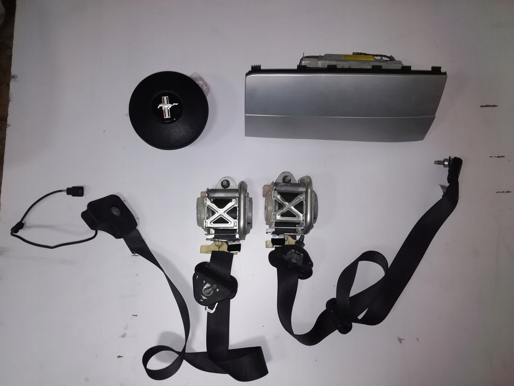 фото №1, Ford mustang v комплект подушек подушка безопасности + ремни