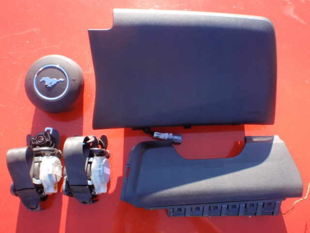 фото №12, Ford mustang 6 vi escape edge подушка повітряна колінна подушка безпеки kolan srs