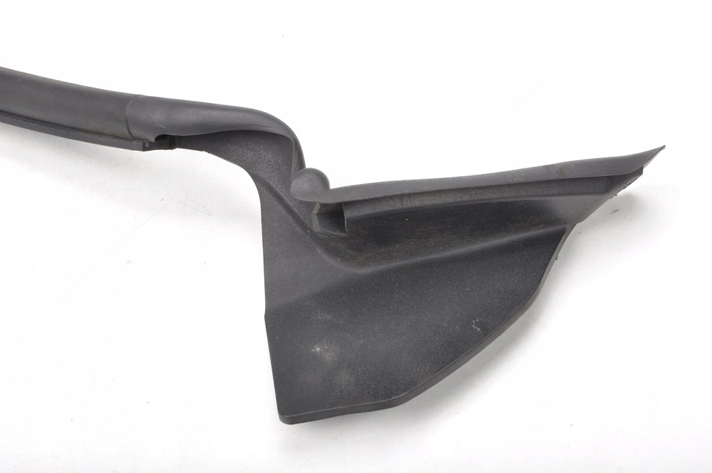 фото №2, Mclaren 650s прокладка дверь правый перед