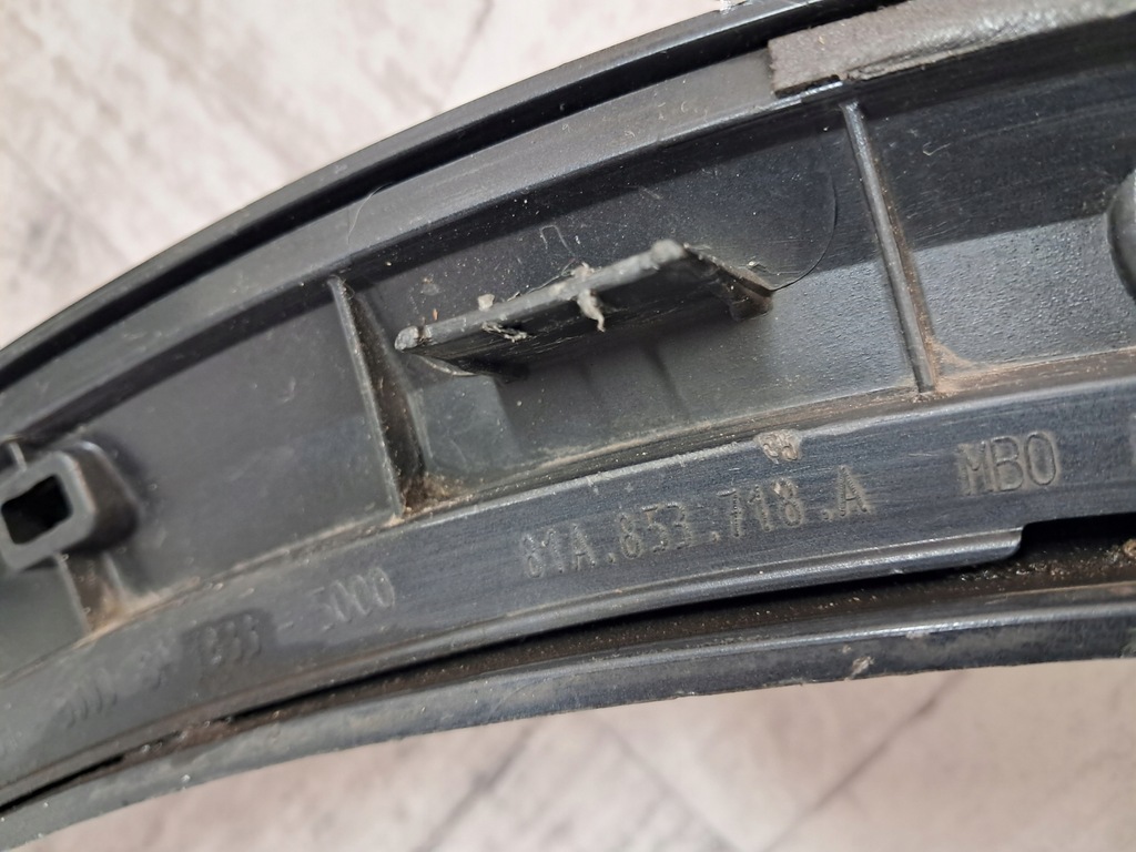 фото №10, Audi q2 81a молдинг накладка крила правий перед 81a853718a