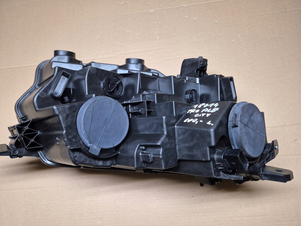 фото №14, Toyota proace city лампа левая. valeo. eu.