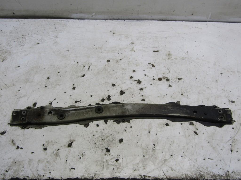 Купити Балка під  радіатор передня перед peugeot 108