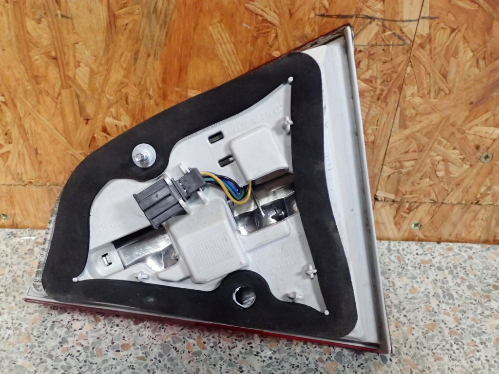 фото №7, Skoda superb ii lift лампа задняя левая w крышка sedan 3t5945093a