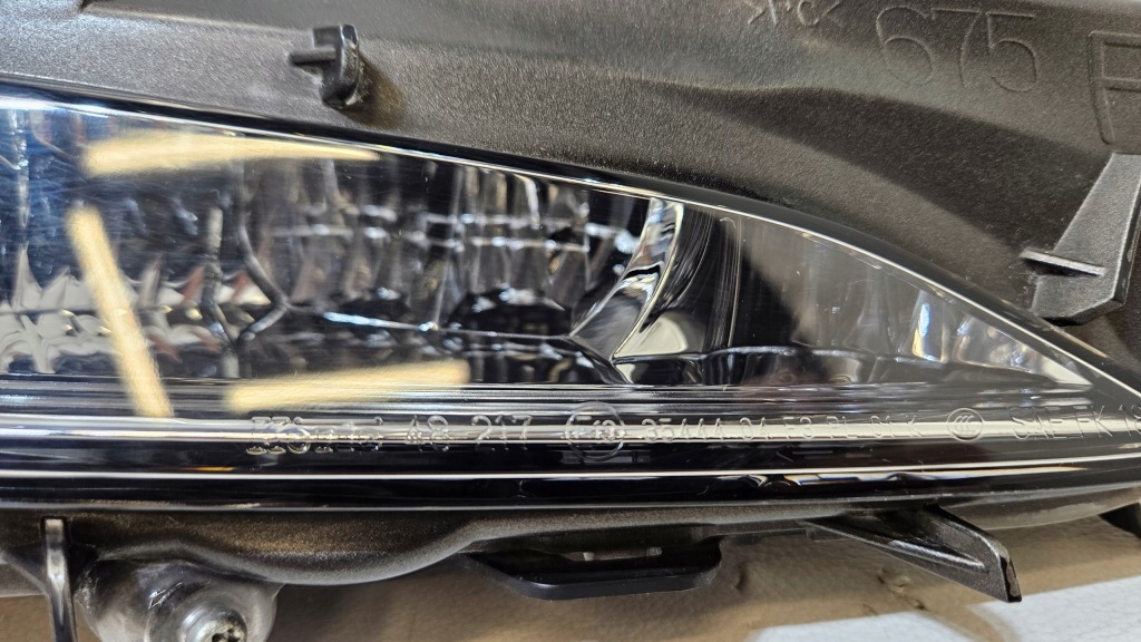 Протитуманна фара led правий lexus rx iv рестайлінг  35444r Оригінал