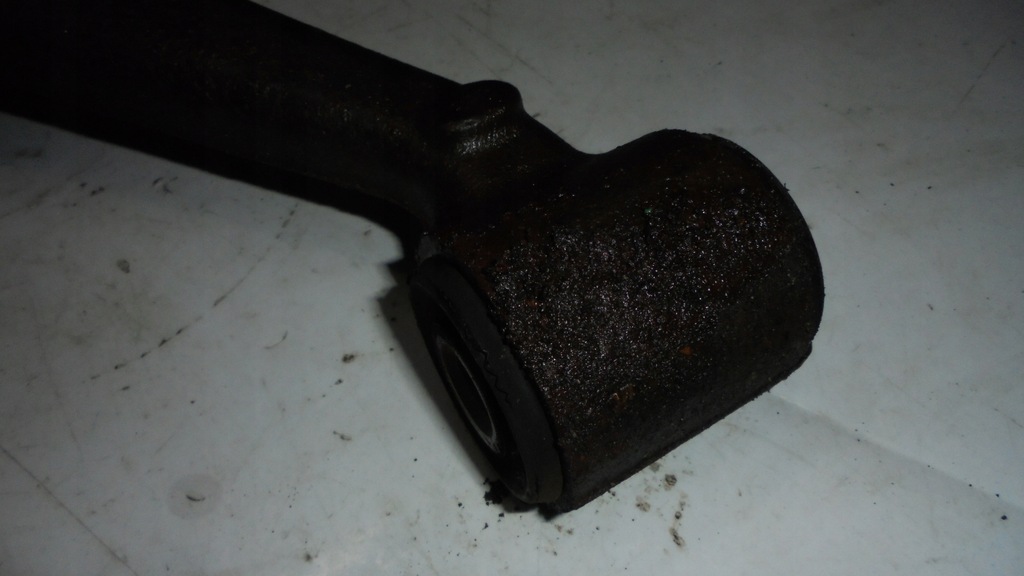 фото №4, Рычаг правый перед нижний hummer h3 2005 3.5