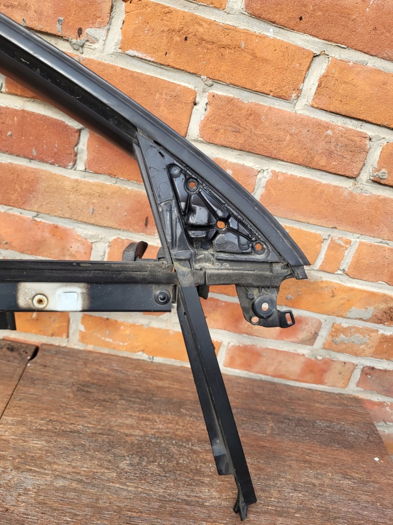 фото №4, Audi a4b7 рамка дверь перед передняя правая